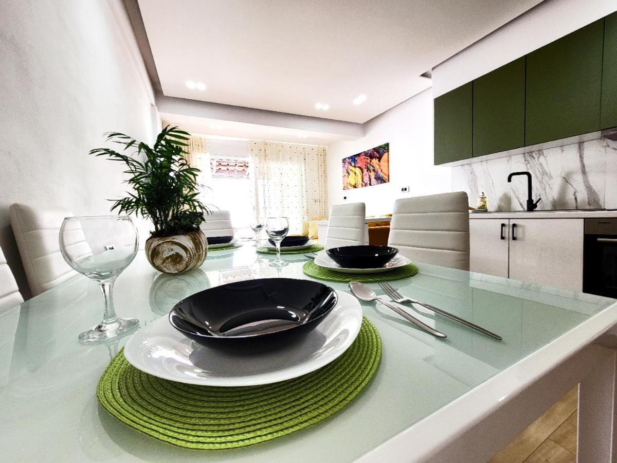 Loi Apartment Sarandë Eksteriør billede