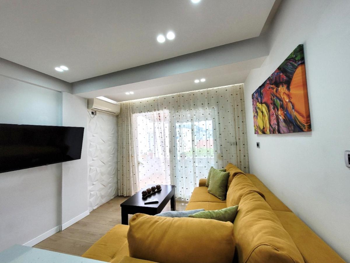 Loi Apartment Sarandë Eksteriør billede