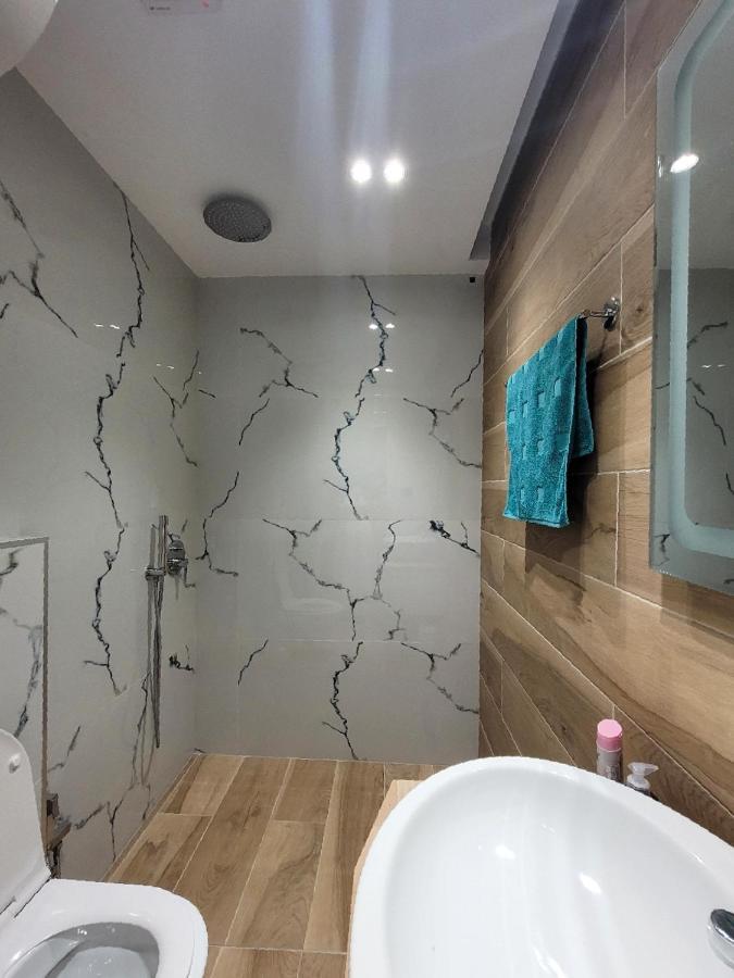 Loi Apartment Sarandë Eksteriør billede