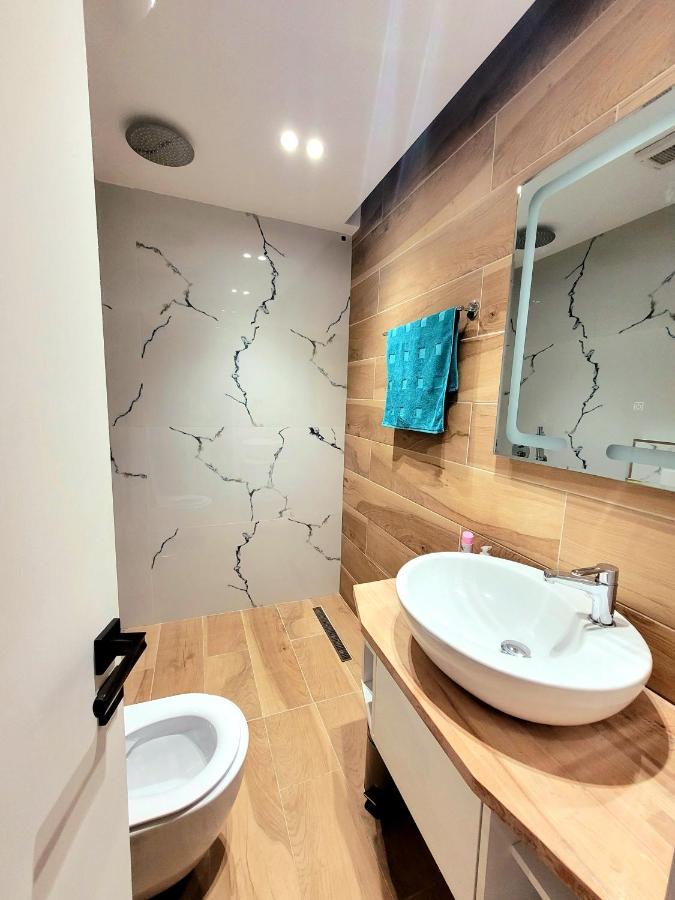 Loi Apartment Sarandë Eksteriør billede
