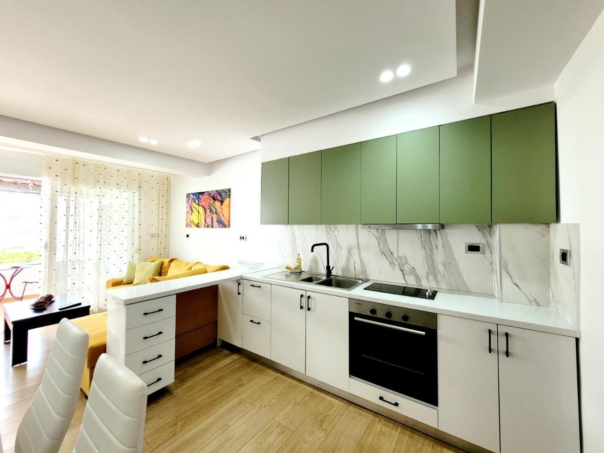 Loi Apartment Sarandë Eksteriør billede