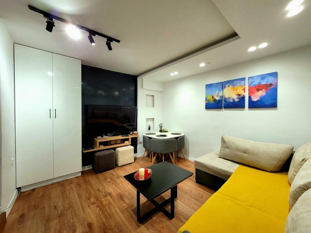 Loi Apartment Sarandë Eksteriør billede