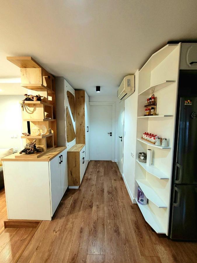 Loi Apartment Sarandë Eksteriør billede