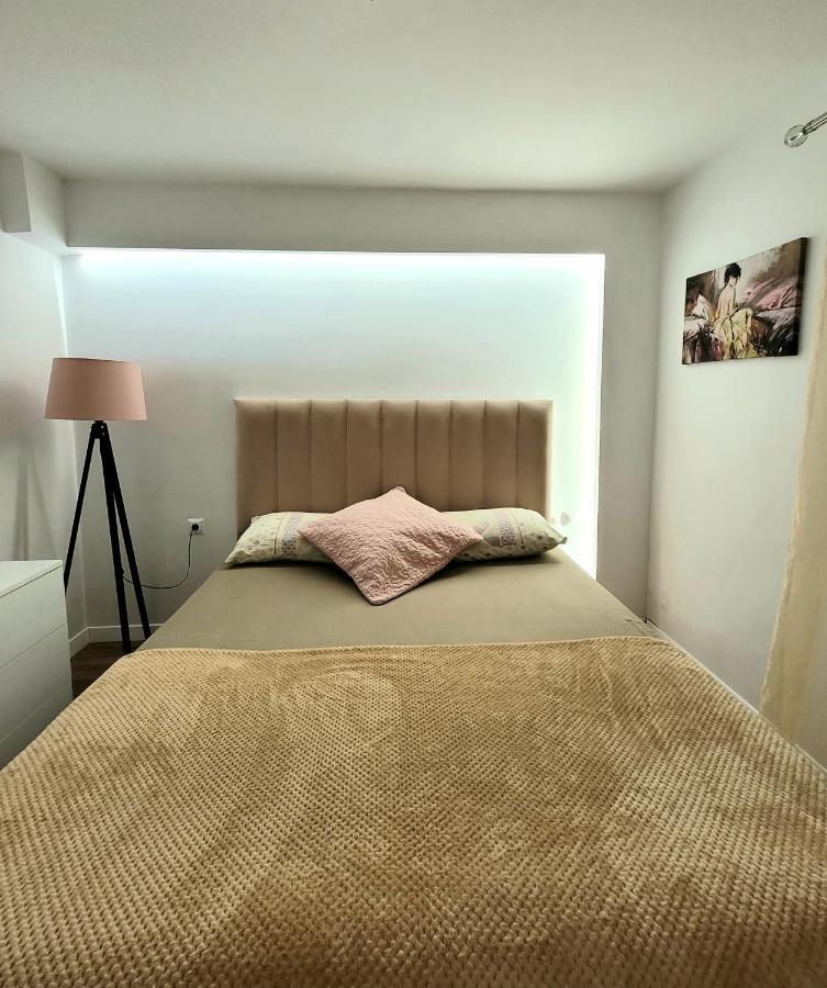 Loi Apartment Sarandë Eksteriør billede